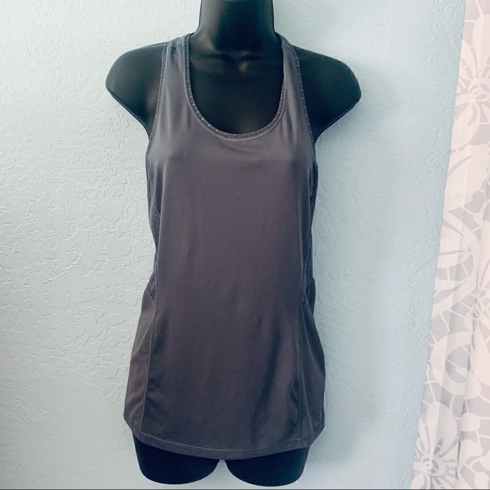 Victoria Secret Sport Gray Mesh Racerback Athletic Tank Top. Size XS